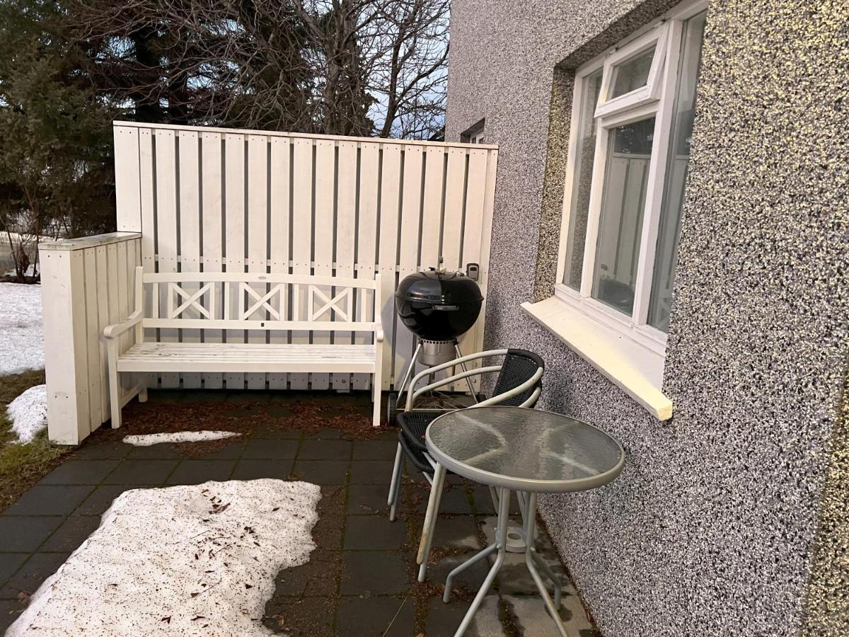 Guesthouse Akureyri - Apartments Near Down Town Eksteriør billede