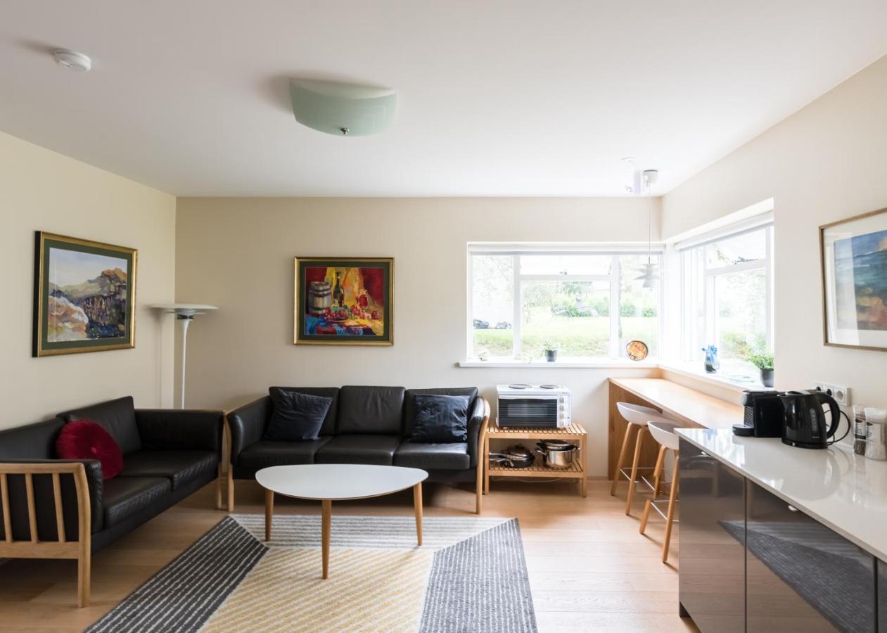 Guesthouse Akureyri - Apartments Near Down Town Eksteriør billede