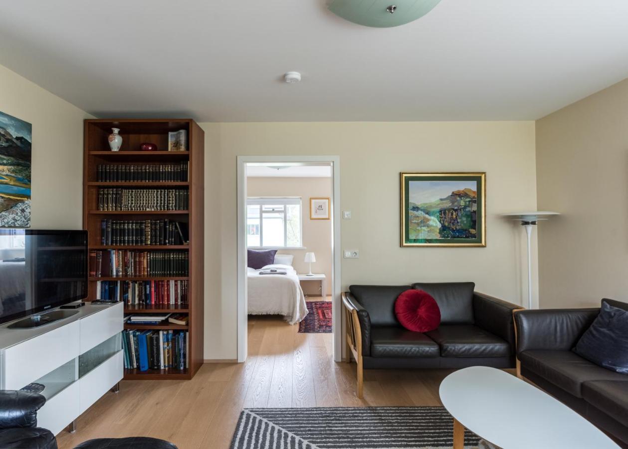 Guesthouse Akureyri - Apartments Near Down Town Eksteriør billede